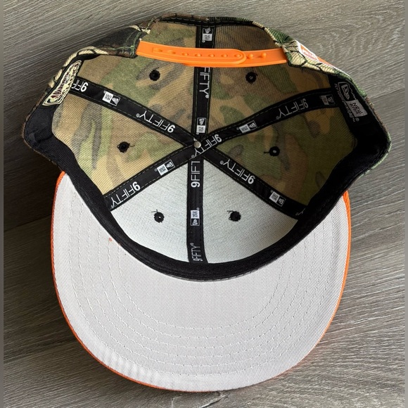 New York KNICKS NBA New Era 9Fifty SnapBack Hat Hardwood Classics Camo - Picture 4 of 6